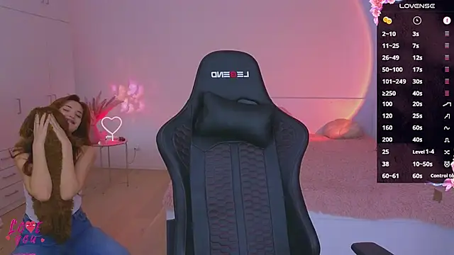 Snapshot of CuteAriel7 chatting on April 2026 04:34:02 PM CuteAriel7 online show from April 2026 04:34:02 PM