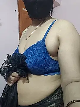 Snapshot of nice_touch9733 chatting on November 2025 06:01:02 PM nice touch9733 online show from November 2025 06:01:02 PM