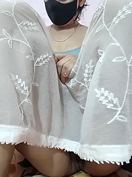 Snapshot of nice_touch9733 chatting on November 2025 04:22:02 PM nice touch9733 online show from November 2025 04:22:02 PM