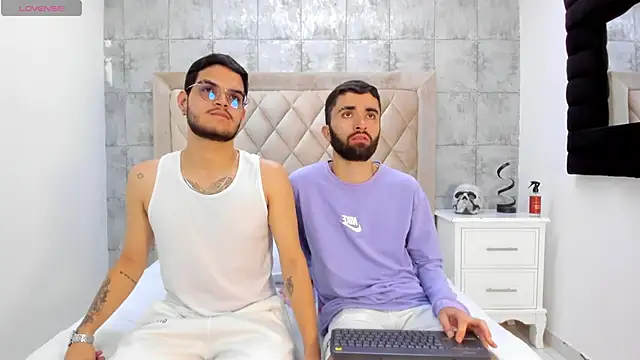 marcoAndMathew online show from October 2025 01:00:02 PM