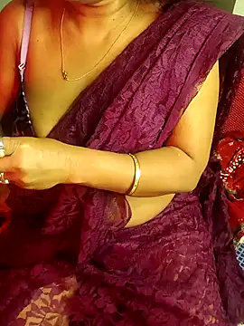 monaa-darling online show from November 2025 06:18:02 PM