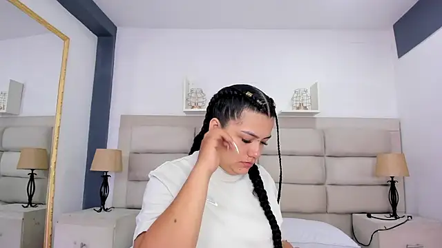 Snapshot of ScarletMoon1_ chatting on October 2025 12:06:01 PM ScarletMoon1  online show from October 2025 12:06:01 PM