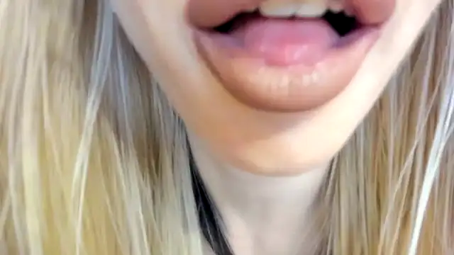 Snapshot of Politeeliza chatting on April 2026 08:00:02 PM Politeeliza online show from April 2026 08:00:02 PM