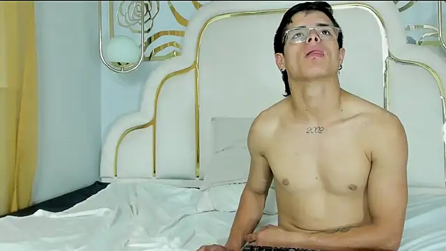 midnightlust vc online show from December 2025 02:56:02 PM