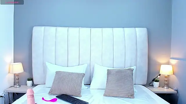 ScarletStarr online show from October 2025 04:31:01 AM