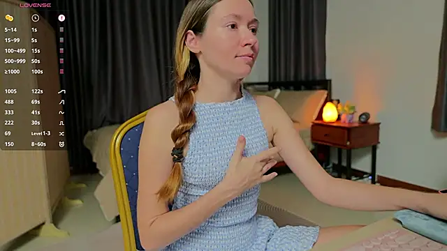 PocketElsa online show from April 2026 07:34:02 PM