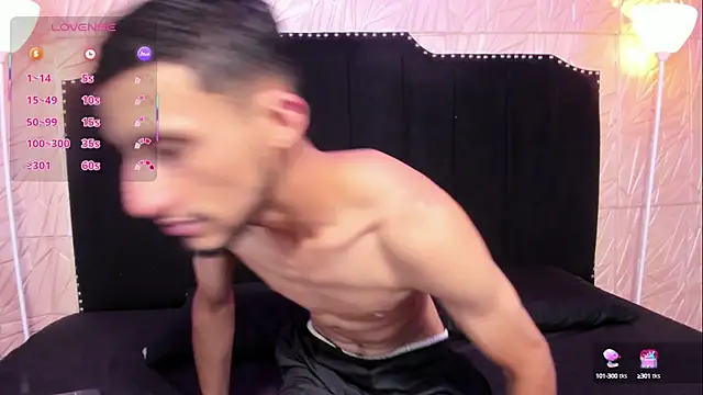 Snapshot of Akame_Draco chatting on September 2025 03:41:02 AM Akame Draco online show from September 2025 03:41:02 AM