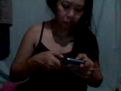 Snapshot of maypah chatting on April 2026 11:00:01 PM maypah online show from April 2026 11:00:01 PM