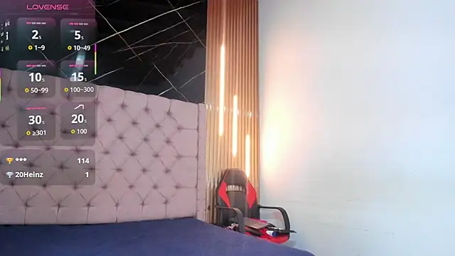 Emily Brown18 online show from October 2025 03:45:01 AM