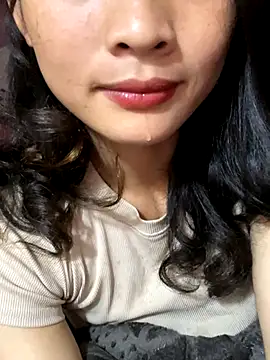 Kieu xxx online show from October 2025 02:48:02 AM