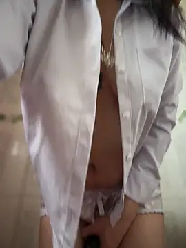 Mia salinass online show from March 2026 06:36:01 PM