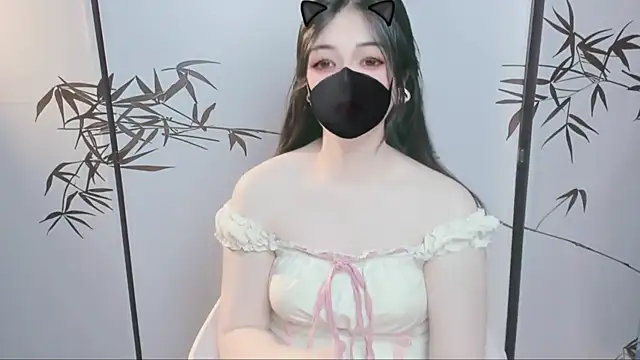 Sparkly Candy online show from November 2025 03:17:02 AM