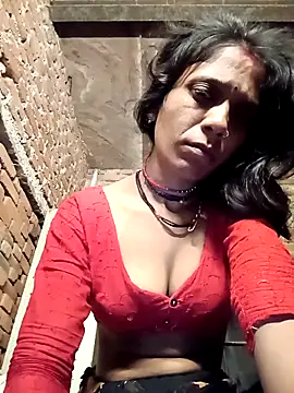 Snapshot of Xx_pooja chatting on October 2025 11:24:01 PM Xx pooja online show from October 2025 11:24:01 PM