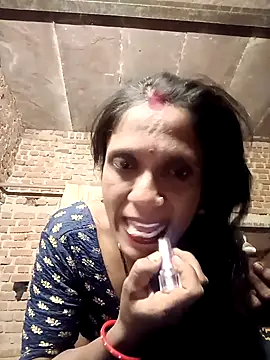 Snapshot of Xx_pooja chatting on October 2025 03:03:01 PM Xx pooja online show from October 2025 03:03:01 PM