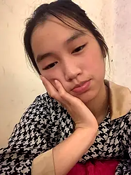 -Lie-06 online show from October 2025 01:19:01 PM