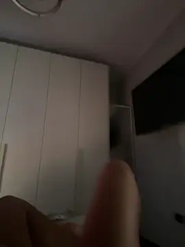 BabyLeopard online show from September 2025 01:05:01 PM