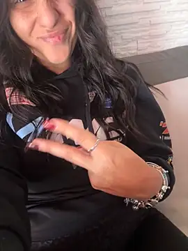 BabyLeopard online show from November 2025 10:16:01 AM