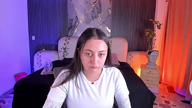 Snapshot of SarahCastro1_ chatting on June 2026 04:05:01 AM SarahCastro1 online show from June 2026 04:05:01 AM