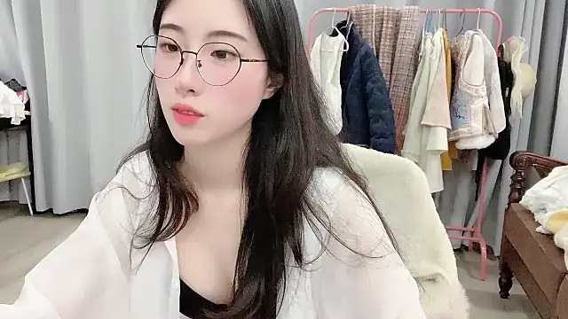 Freya7777 online show from November 2025 01:55:02 PM