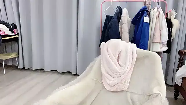 Freya7777 online show from December 2025 02:26:01 PM