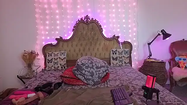 SilkenSin online show from April 2026 06:41:01 AM