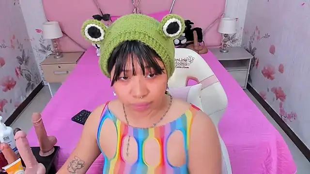 Snapshot of SafiroAgataaa chatting on October 2025 08:25:01 PM SafiroAgataaa online show from October 2025 08:25:01 PM