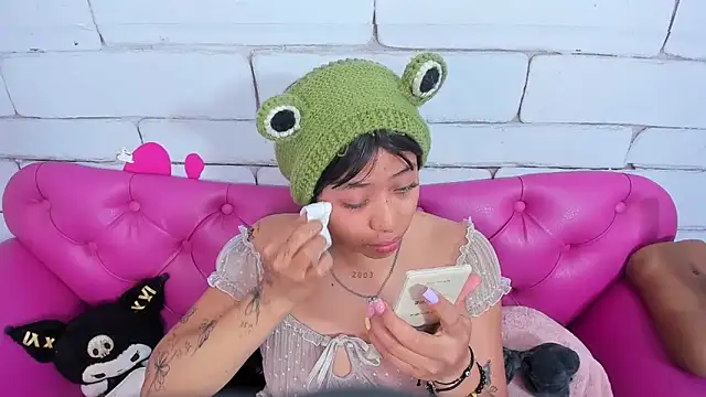 Snapshot of SafiroAgataaa chatting on November 2025 02:45:02 AM SafiroAgataaa online show from November 2025 02:45:02 AM