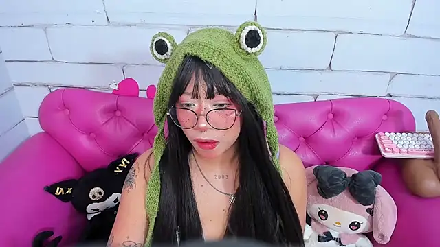 Snapshot of SafiroAgataaa chatting on November 2025 02:53:02 AM SafiroAgataaa online show from November 2025 02:53:02 AM