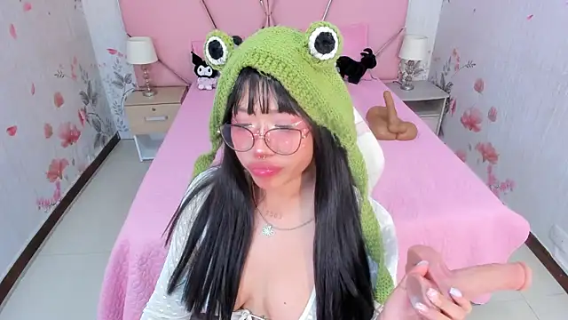 Snapshot of SafiroAgataaa chatting on November 2025 03:01:02 PM SafiroAgataaa online show from November 2025 03:01:02 PM