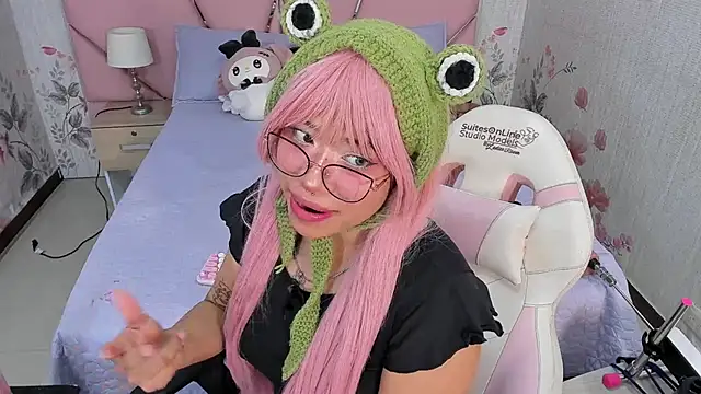 Snapshot of SafiroAgataaa chatting on November 2025 08:06:01 AM SafiroAgataaa online show from November 2025 08:06:01 AM