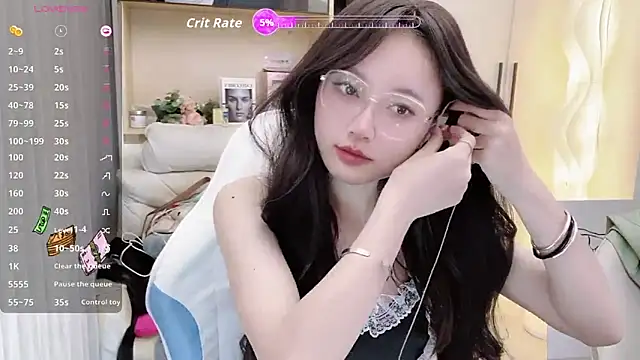 Snapshot of Naiyi-babe chatting on October 2025 02:49:01 PM Naiyi-babe online show from October 2025 02:49:01 PM