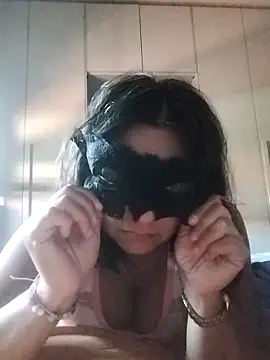 caldaevogliosa81 online show from September 2025 07:31:01 AM