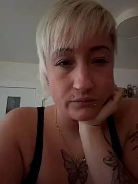 Rozendefotz online show from October 2025 06:13:02 AM