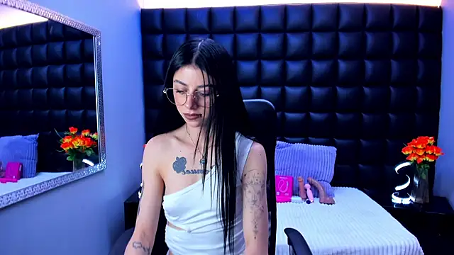 Dulce Miaa  online show from June 2026 06:50:01 PM