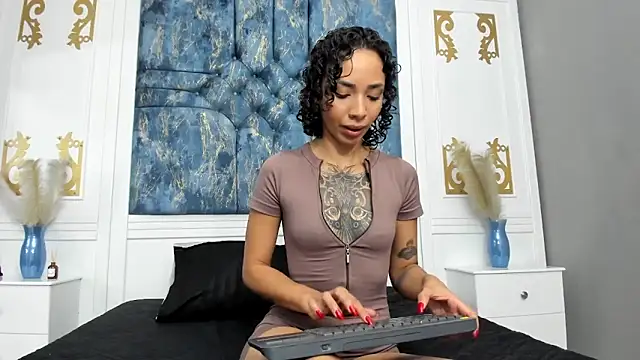 SilvanaOwen online show from September 2025 11:23:02 AM