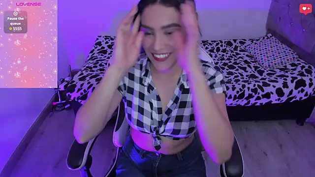 Snapshot of megaan_cb chatting on November 2025 02:05:01 PM megaan cb online show from November 2025 02:05:01 PM