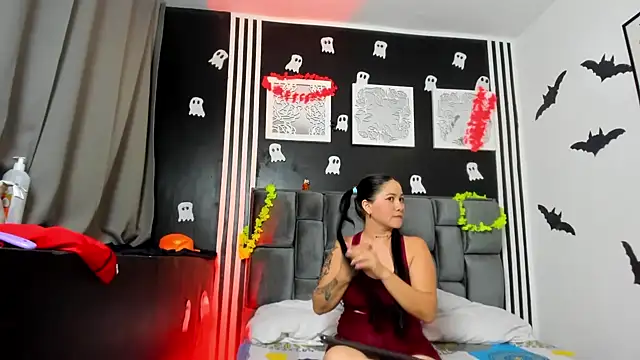 Hornycouple Hot online show from October 2025 07:24:02 PM