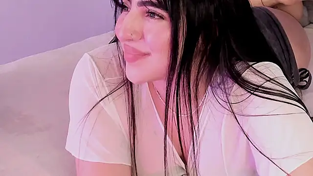 Camila Matinez  online show from October 2025 12:41:02 AM