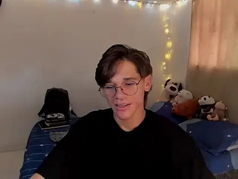 Tom Blues online show from October 2025 05:35:01 PM