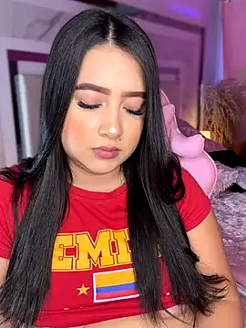 Snapshot of Emiily_Moore1 chatting on October 2025 12:11:01 AM Emiily Moore1 online show from October 2025 12:11:01 AM