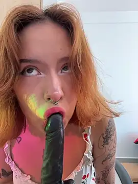 aliciia 23 online show from April 2026 08:57:01 PM