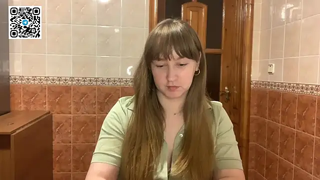 MaroonMoon  online show from November 2025 08:41:01 PM