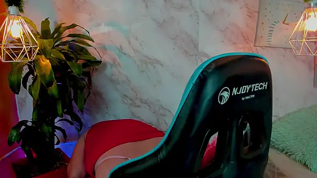 cristal herrera  online show from December 2025 01:24:02 AM