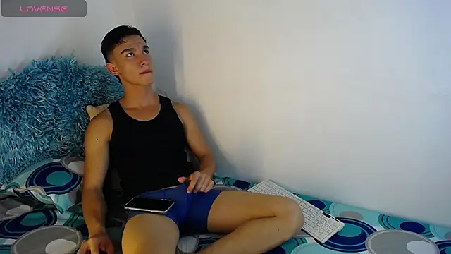 Snapshot of babyandy_x chatting on September 2025 08:12:02 PM babyandy x online show from September 2025 08:12:02 PM