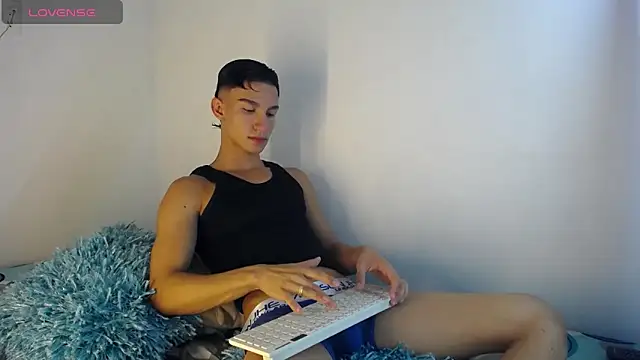 Snapshot of babyandy_x chatting on October 2025 12:54:02 AM babyandy x online show from October 2025 12:54:02 AM