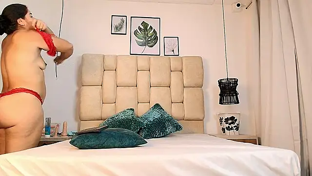 Snapshot of elizawiliamst chatting on September 2025 01:22:02 PM elizawiliamst online show from September 2025 01:22:02 PM