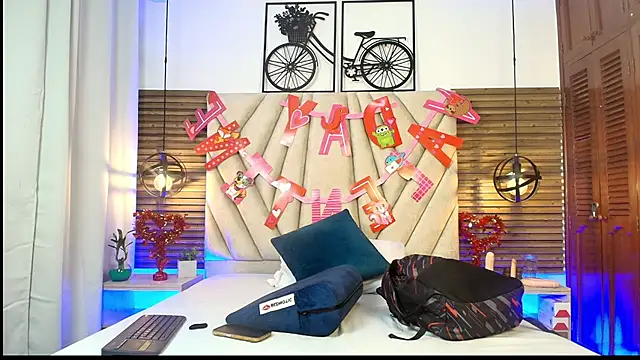 Snapshot of elizawiliamst chatting on September 2025 12:05:02 PM elizawiliamst online show from September 2025 12:05:02 PM