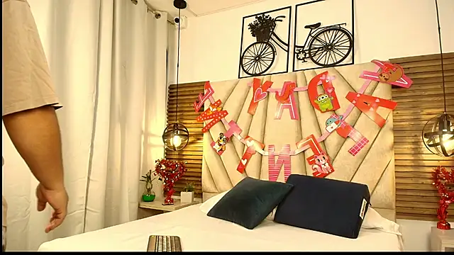 Snapshot of elizawiliamst chatting on September 2025 11:34:01 AM elizawiliamst online show from September 2025 11:34:01 AM