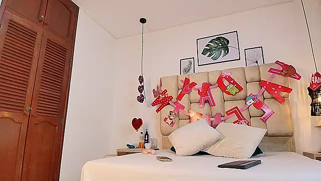 Snapshot of elizawiliamst chatting on September 2025 12:40:02 PM elizawiliamst online show from September 2025 12:40:02 PM