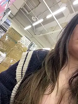 Snapshot of Lovelyanan chatting on March 2026 01:11:02 PM Lovelyanan online show from March 2026 01:11:02 PM